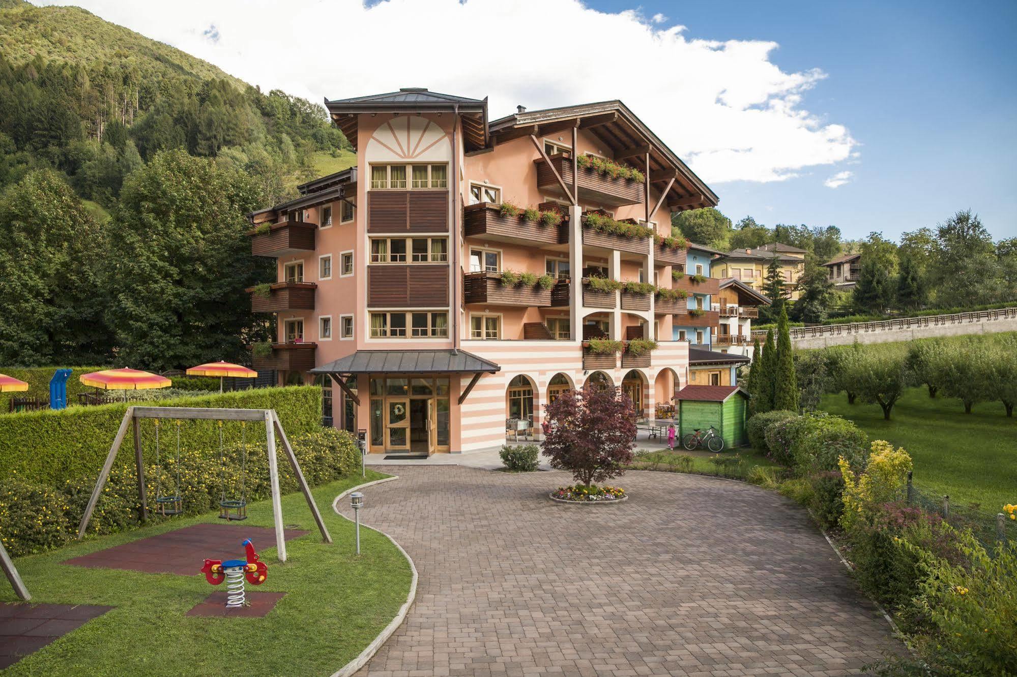 Family Adriana Hotel