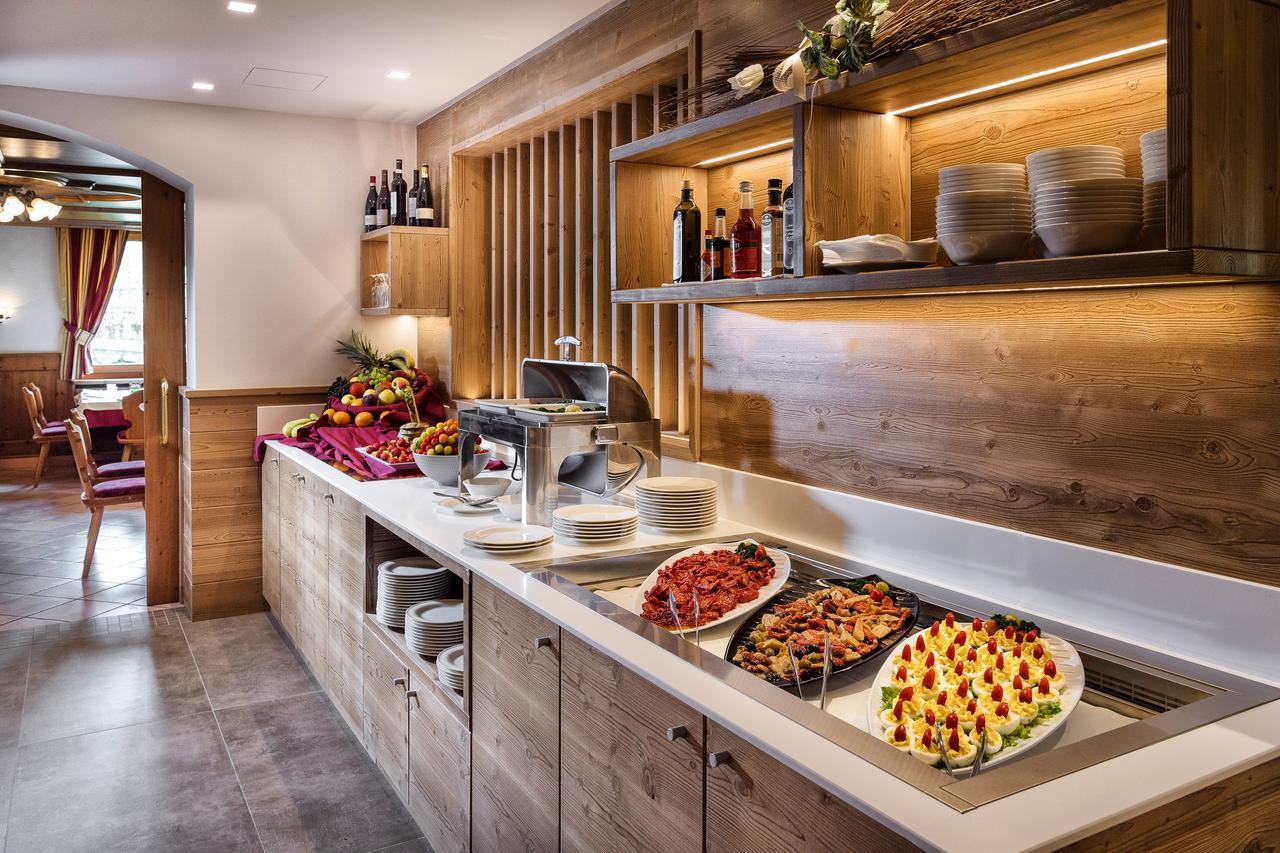 Family Adriana Hotel 4*